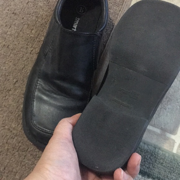 Boy Black Dress Shoes - Picture 4 of 6